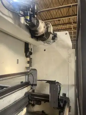 USED 2005 BYSTRONIC PR200