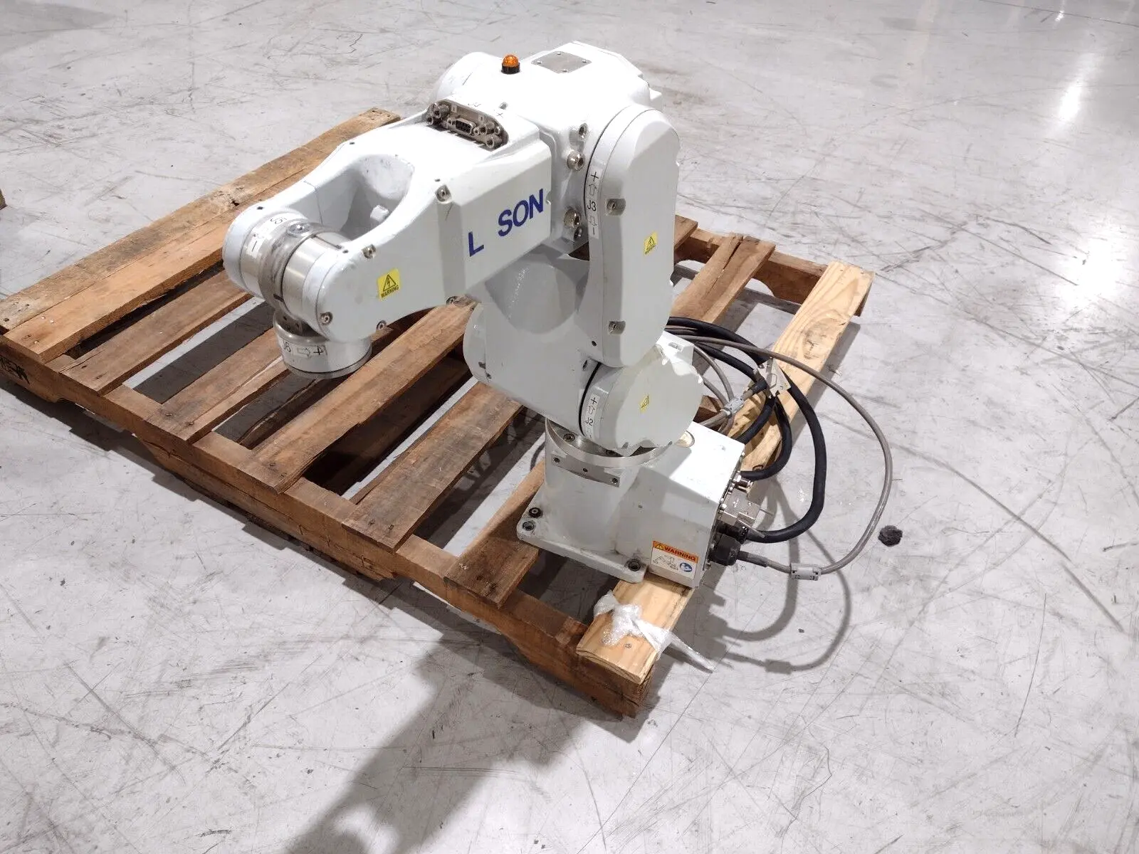 Used Epson C3 Robots Michigan US | Maverick Industrial Sales #1400994