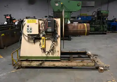 12,000 Lb. x 28″ COLT Motorized Single Uncoiler