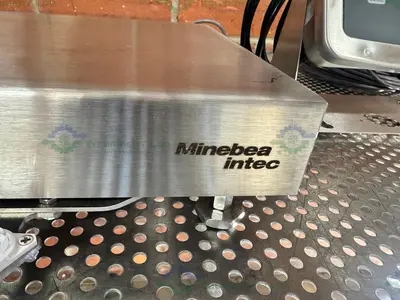 Used MINEBEA INTEC CAPS1U-20CC-LU STAINLESS STEEL SCALE 10X10 W/ MIS2UR-V2, 30 LBS CAPS1U-20CC-LU STAINLESS STEEL SCALE 10X10 W/ MIS2UR-V2, 30 LBS Scales California US | Equipment Lab #1394835