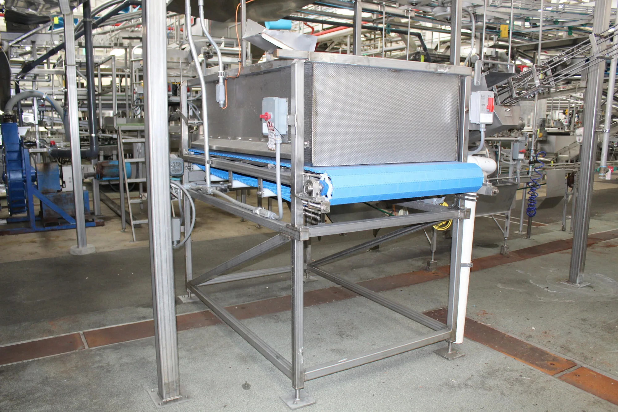 Hopper Feed Conveyor