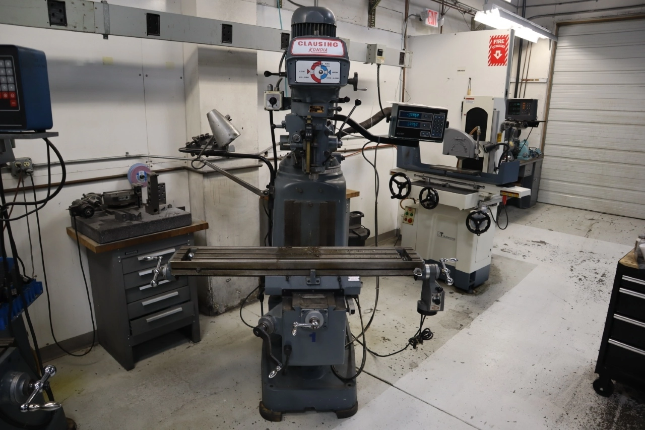 Used CLAUSING KONDIA MILLING MACHINES FV-1 Vertical Mills Minnesota US | Machinesused.com #1443930
