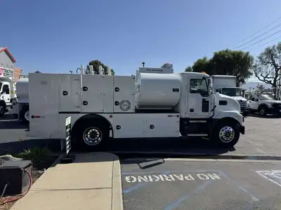 New | in-Stock 2027 MACK MD Fuel & Lube Trucks California US | Commerce Truck Equipment Sales #1548706