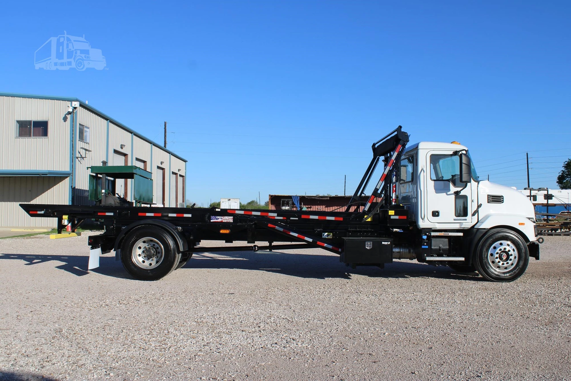 New | in-Stock 2027 MACK MD7 Rolloff Trucks Texas US | Roll Off Truck World #1491925