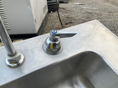 Used _UNKNOWN_ _UNKNOWN_ Sinks Michigan US | Miedema Asset Management Group #1475638