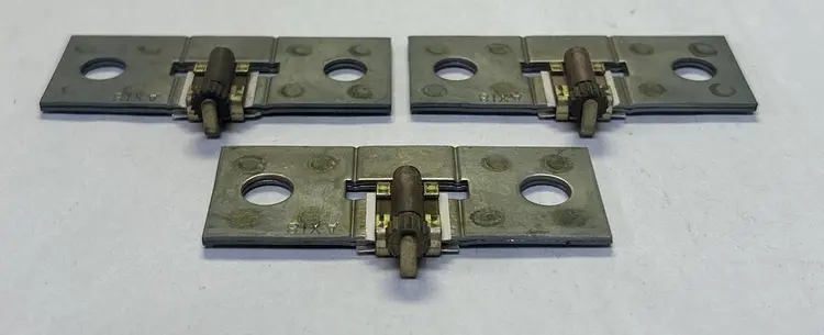 Used SQUARE D DD220 Miscellaneous Equipment (Electrical & Power) | Surplus Asset Holdings #1191384