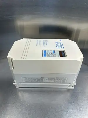 YASKAWA 676VG3 - CIMR-VGU40P7 frequency converter operation. (Bin 1.1.3)