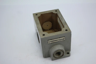 Used Allen-Bradley 800H-2HVX7 Electrical Boxes California US | Davliegogo LLC #1706745