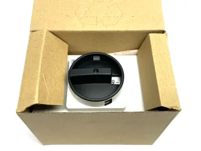 USED ALLEN BRADLEY SER. A ENCLOSED LOAD SWITCH, DOOR COUPLING ROTARY