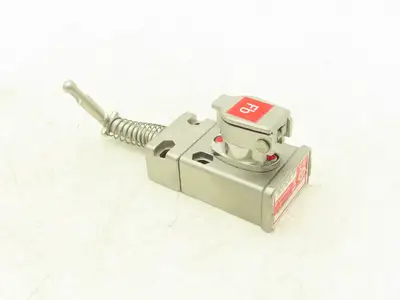 Allen Bradley 440T-MSALE10FB Guardmaster Trapped Key Interlock Switch No Key