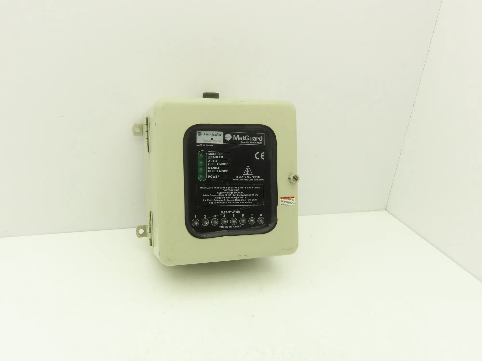 Allen Bradley 440F-C28011 MatGuard Guardmaster Safety Mat Control Unit 8 Inputs