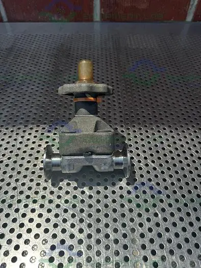 Used ITT PURE FLO 1-316L-RA20MAX-CWP150 DIAPHRAGM VALVE W/ 1" SANITARY FITTING Valves/Fittings California US | Equipment Lab #485710