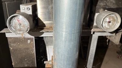 Grain Mill with Auger Feed