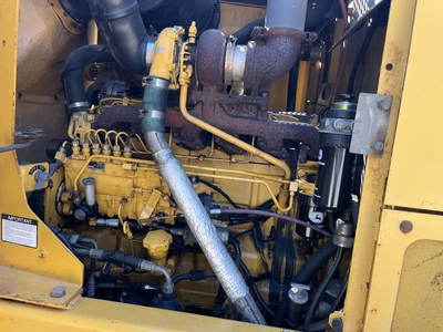 USED 2004 JOHN DEERE 670C SERIES 2