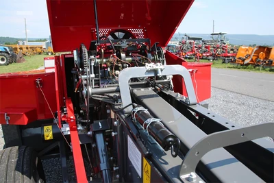 New | in-Stock 2024 MASSEY FERGUSON 1842S Square Balers Pennsylvania US | Zimmerman Farm Service #1409865
