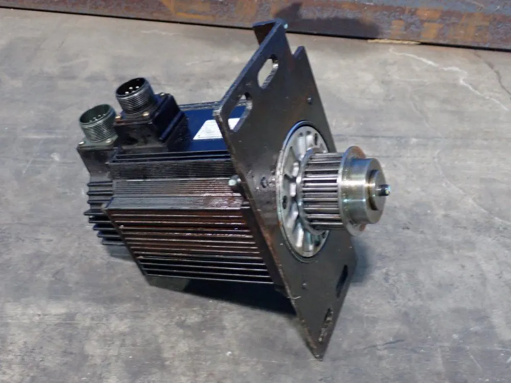 Used 2005 YASKAWA ELECTRIC SGMG09AABB Servo Motors | HGR 24 #730916