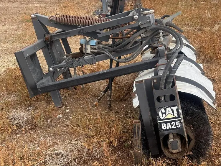 Used CATERPILLAR BA25 Power Brooms Idaho US | Berry Machinery #910936