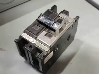 USED CUTLER-HAMMER QC2050