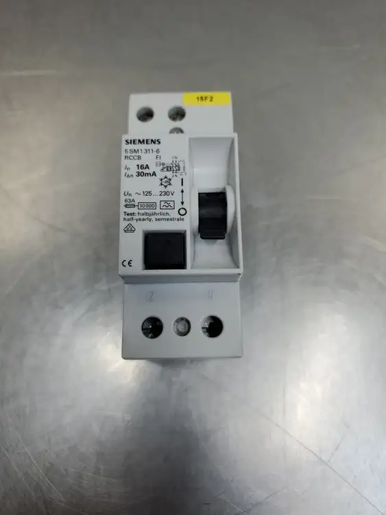 Used Siemens 5SM1 311-6 RCCB Circuit Breaker, 16A, 125-230V Circuit Breakers South Carolina US | Palmetto Automation #1150412