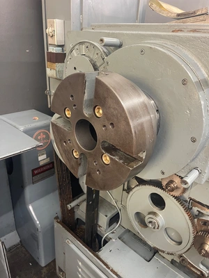 LEBLOND 24" REGAL GAP BED Engine Lathes | PM Machines (8)