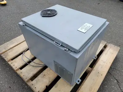 CFW09 Vectrue Inverter 380/480 VAC 3-54 A w/ Hoffman Enclosure Type 1213