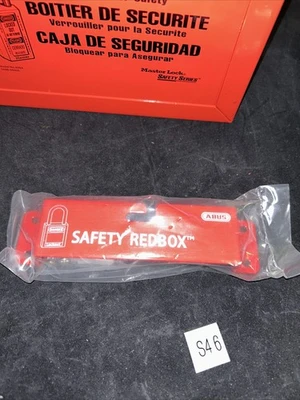 NEW Master Lock 498A