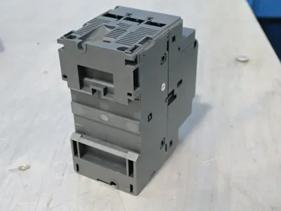 Used SCHNEIDER ELECTRIC GV2P21 Circuit Breakers Ohio US | HGR 24 #1006781