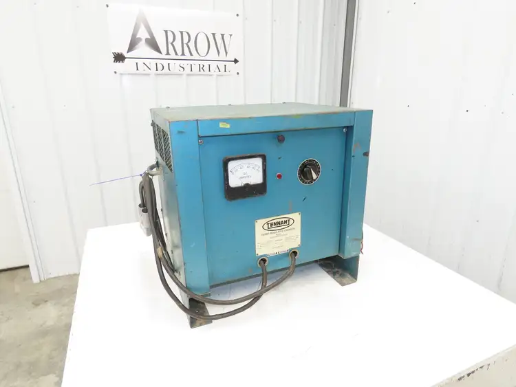 Used TENNANT _UNKNOWN_ Battery Chargers | Arrow Industrial #562417