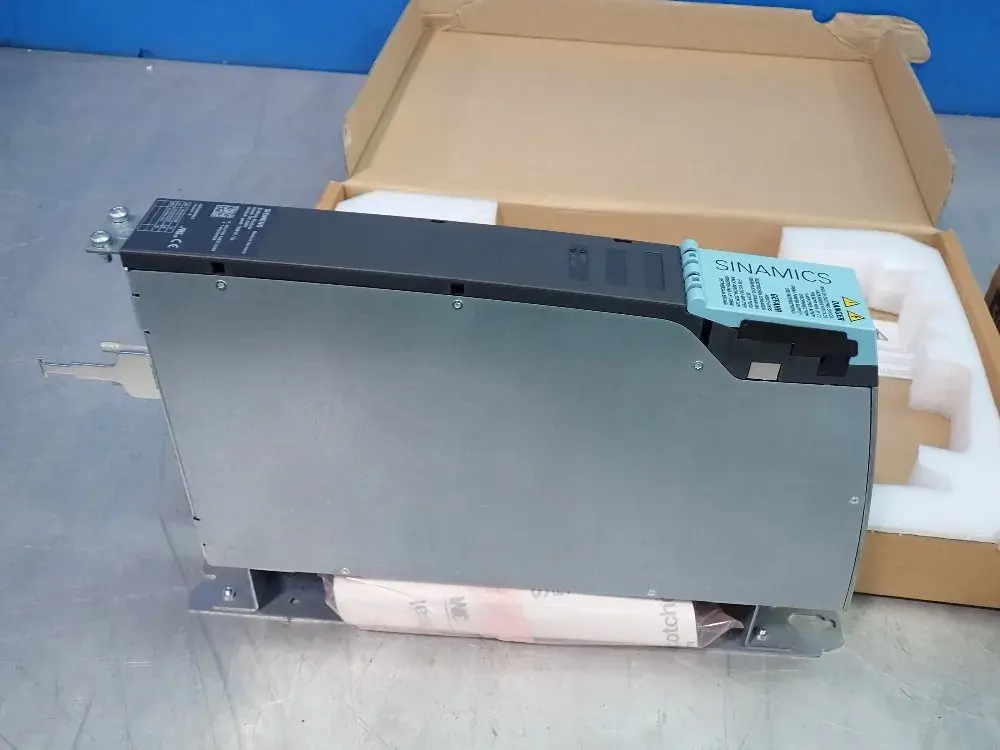 NEW SIEMENS 6SL31001AE310AB0