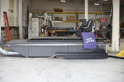 USED 2025 HORNET LTX
