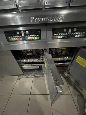 Used FRYMASTER _UNKNOWN_ Cookers / Coolers / Fryers Florida US | BAM Discount Restaurant Equipment #1370571