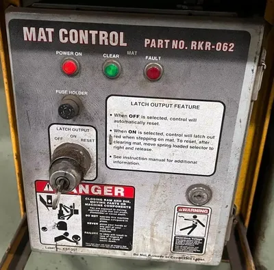 2000 HYD-MECH V-18A Vertical Band Saws | Blackout Equipment, LLC (15)