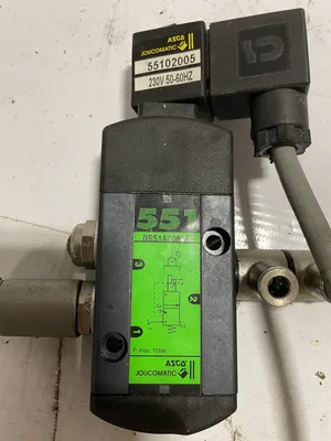 ASCO G551A005MS 1/4” 3-Way Solenoid Valve 230V 145psi