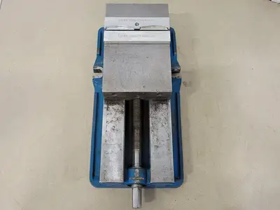 6" Milling Vise w/ CB-4B Seal Clamp OP2