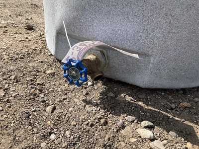 Behlen Country 100 gallon poly stock tank, approx 4’ x 2’ x 2’, drain valve on one end