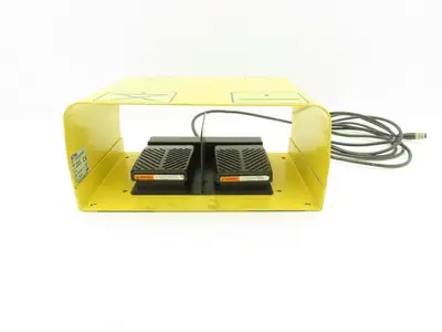 Suns USA FS-81G-10-M(TWIN)MK01 Two Pedal Double Foot Switch W/Protective Shroud