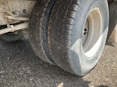 USED 2006 GMC W4500
