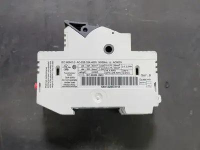USED ALLEN-BRADLEY 1492-FB2M30