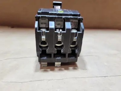 USED SQUARE D QOB360
