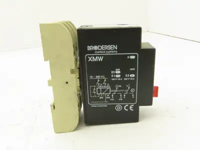 Brodersen UNIC XMW Time Delay Relay 240VAC 5A Base