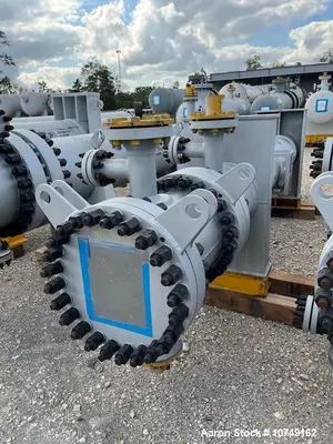 Used Wuxi Chemical Equipment 333 Sq Ft Shell & Tube Heat Exchanger, Duplex 2205, 2023