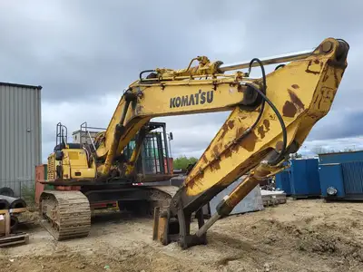 USED 2003 KOMATSU PC600LC-6