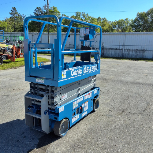 USED 2017 Genie GS-1930
