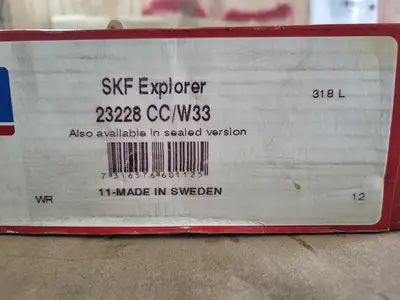 NEW SKF 23228 CC/W33