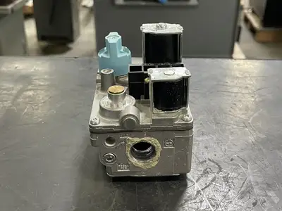 USED LENNOX 60J21