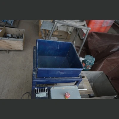 Eriez Magnetic Separator and Vibrating Feeder