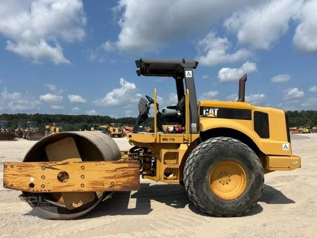 Used 2001 CATERPILLAR CS-563D Single Drum Rollers North Carolina US | Southeastern Equipment Corp #1467782