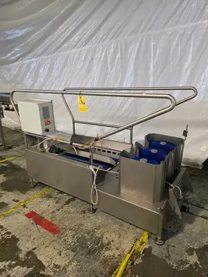 Used 2017 XUCLA 122250/41/17 Boot Washing Systems Illinois US | M&M Equipment Corp. #1503852