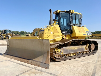 USED 2022 Komatsu D61PX-24