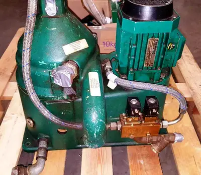 Westfalia OSD 2-02-137 oil purifier, SS.
